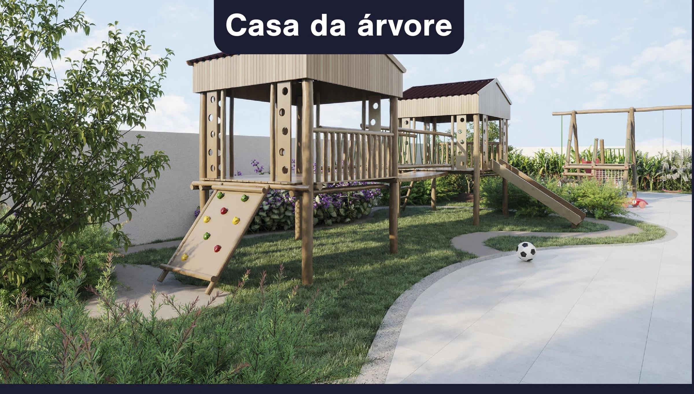 Playground infantil com estrutura de madeira em formato de casa na árvore e escorregador