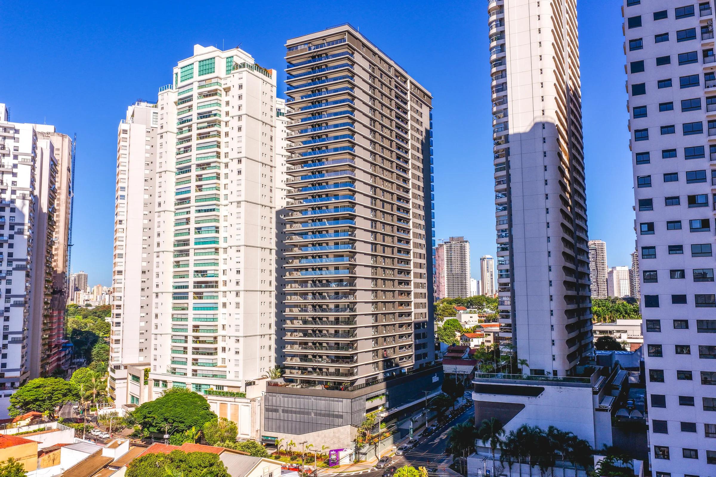 Reserva Harbo — Fachada e varandas da torre