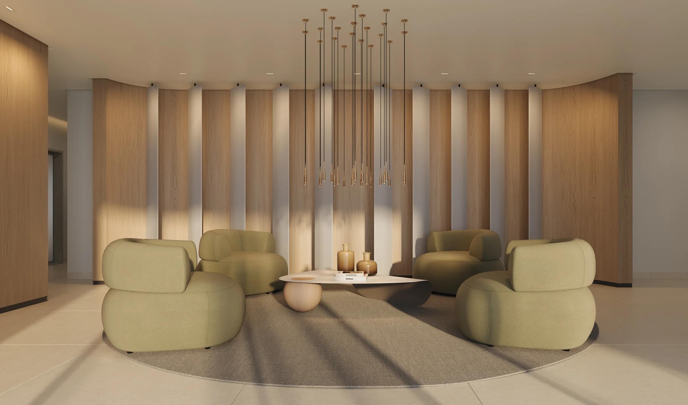 Lobby do edifício com poltronas estofadas, painéis de madeira ripada e iluminação pendente