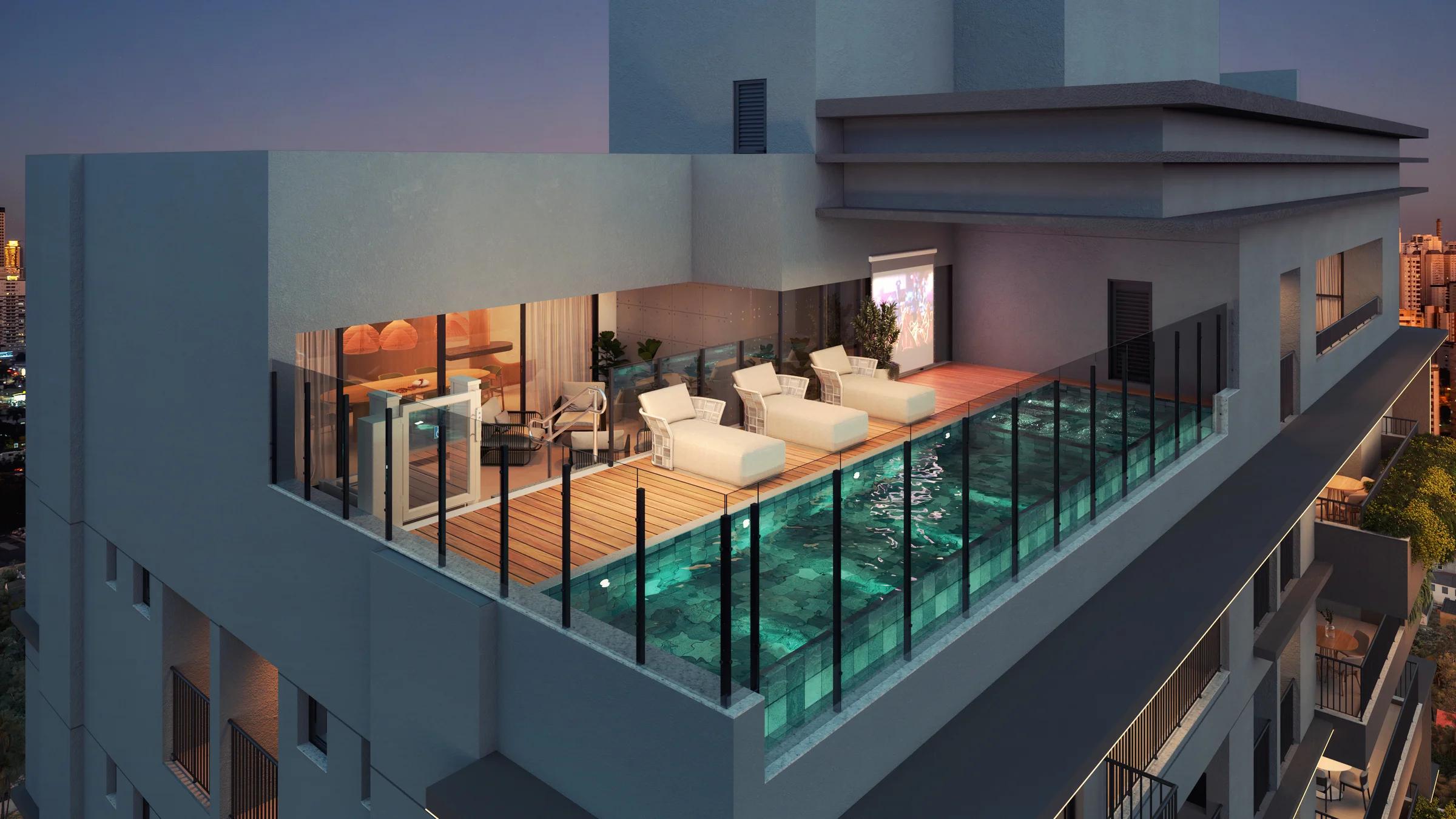 Piscina de borda de vidro no rooftop com deck de madeira e espreguiçadeiras