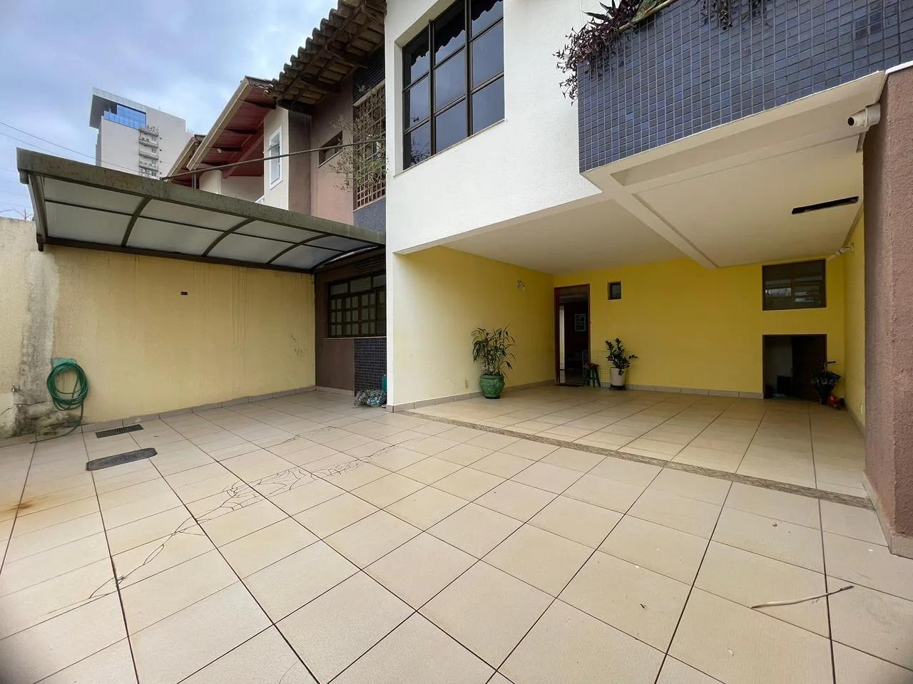 Sobrado 202 m² em Nova Suíça