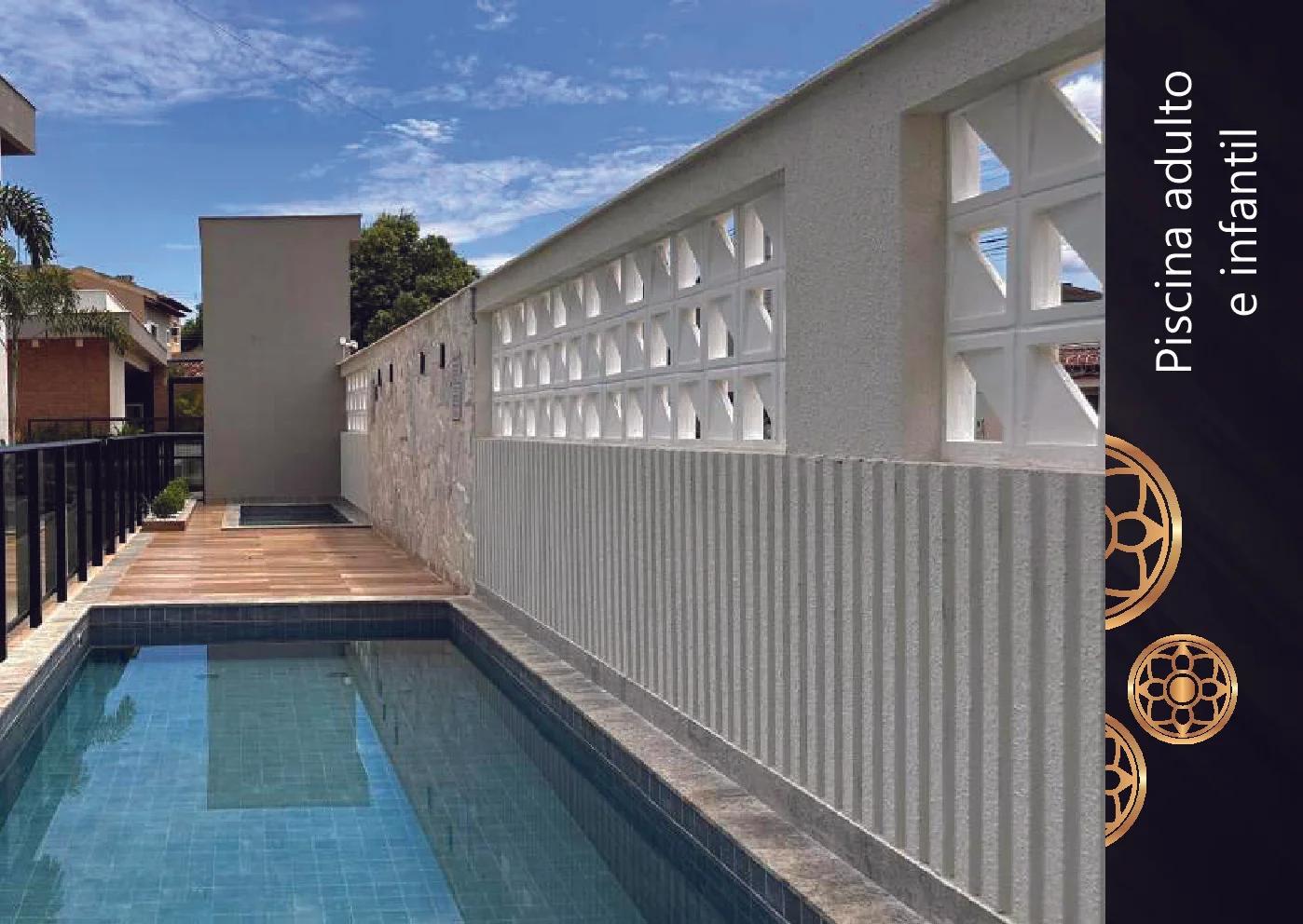 Piscina infantil junto ao playground