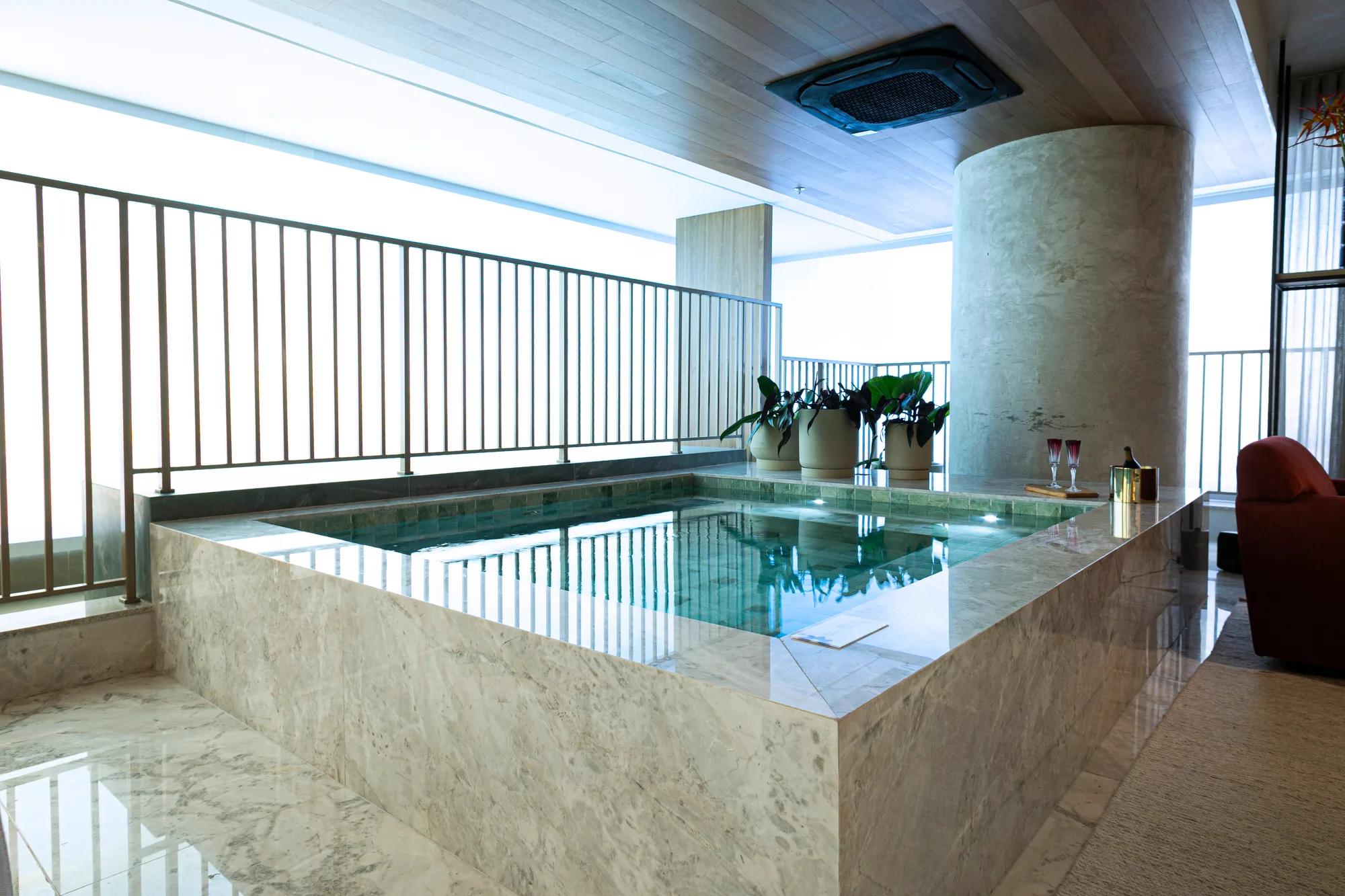 Legítimo Flamboyant Residencial — decorado — Piscina privativa